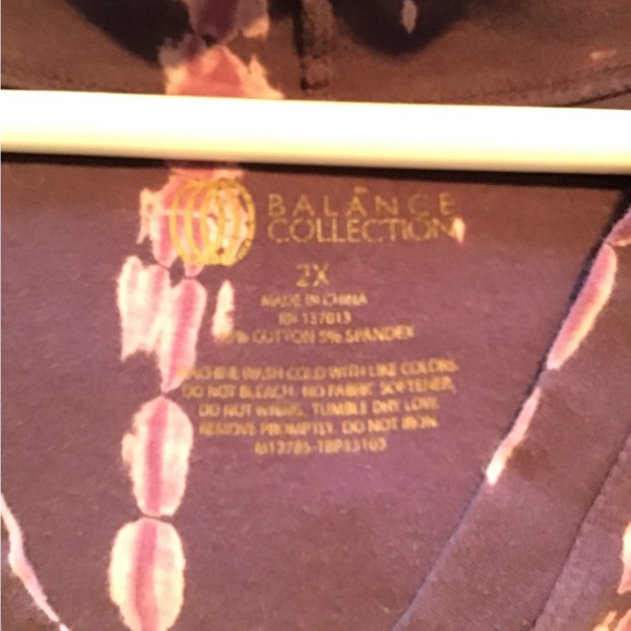 Plus Size Balance Collection Tie-dyed hooded top - Picture 3 of 3